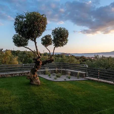 A V Luxury With Private Pools Apartment Kalamata