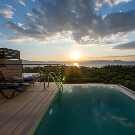 A V Luxury With Private Pools *