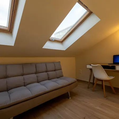 A V Luxury With Private Pools *