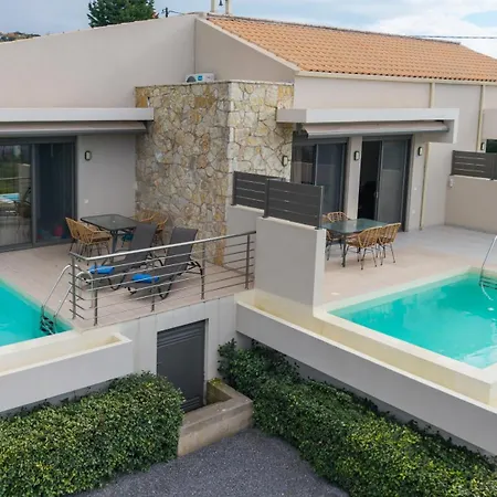 A V Luxury With Private Pools * Καλαμάτα