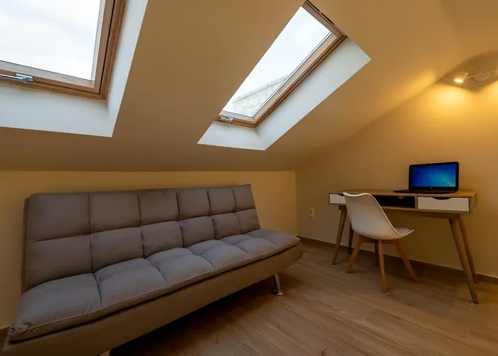 A V Luxury With Private Pools *