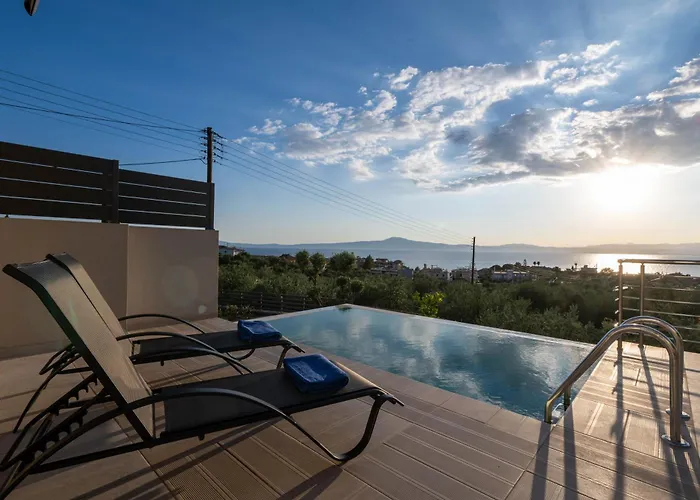 A V Luxury With Private Pools * Kalamata