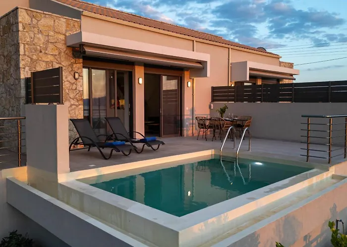 A V Luxury With Private Pools Apartmán Kalamata